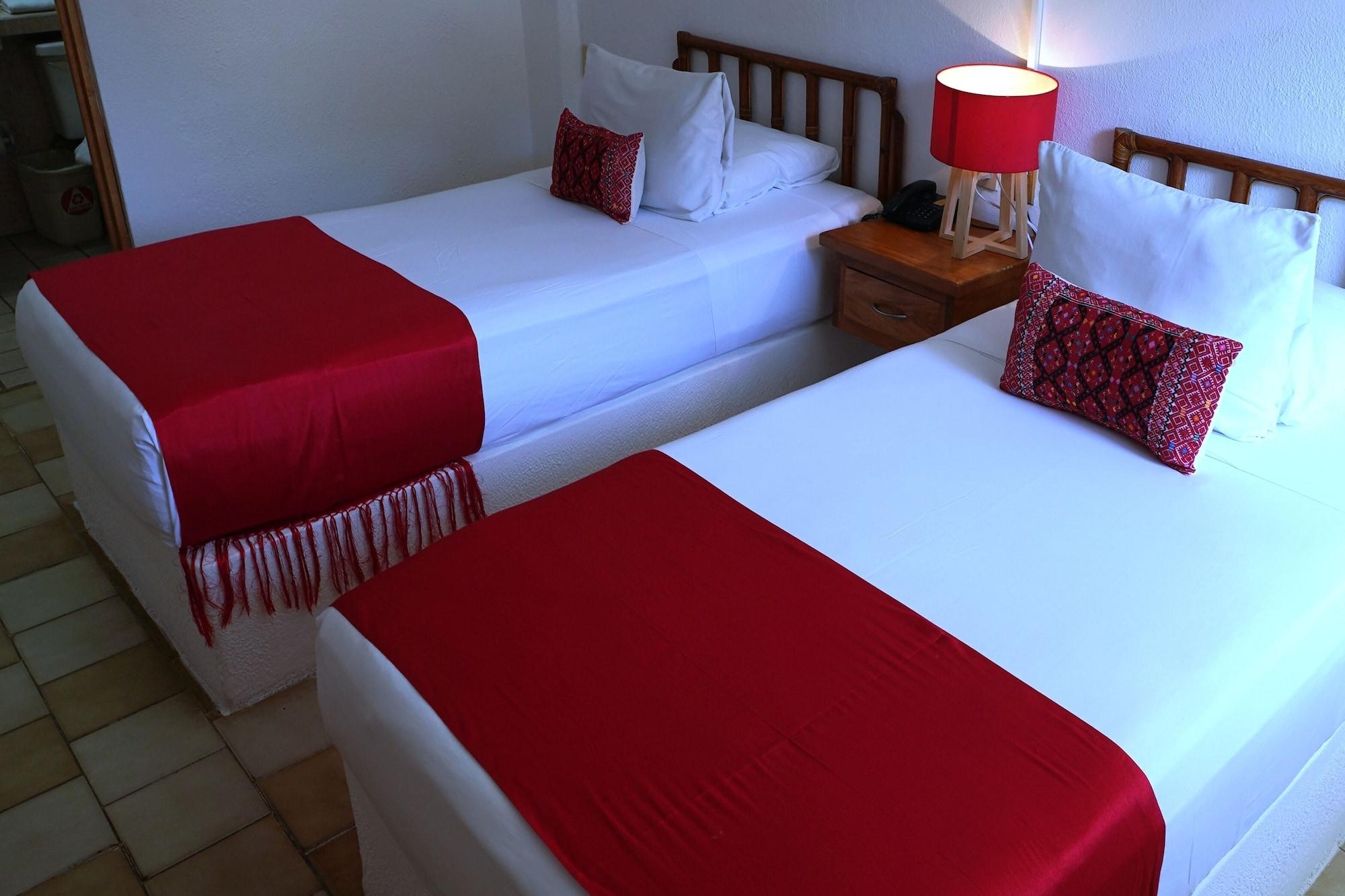Emperador Vallarta Beachfront Hotel And Suites Puerto Vallarta Exterior foto